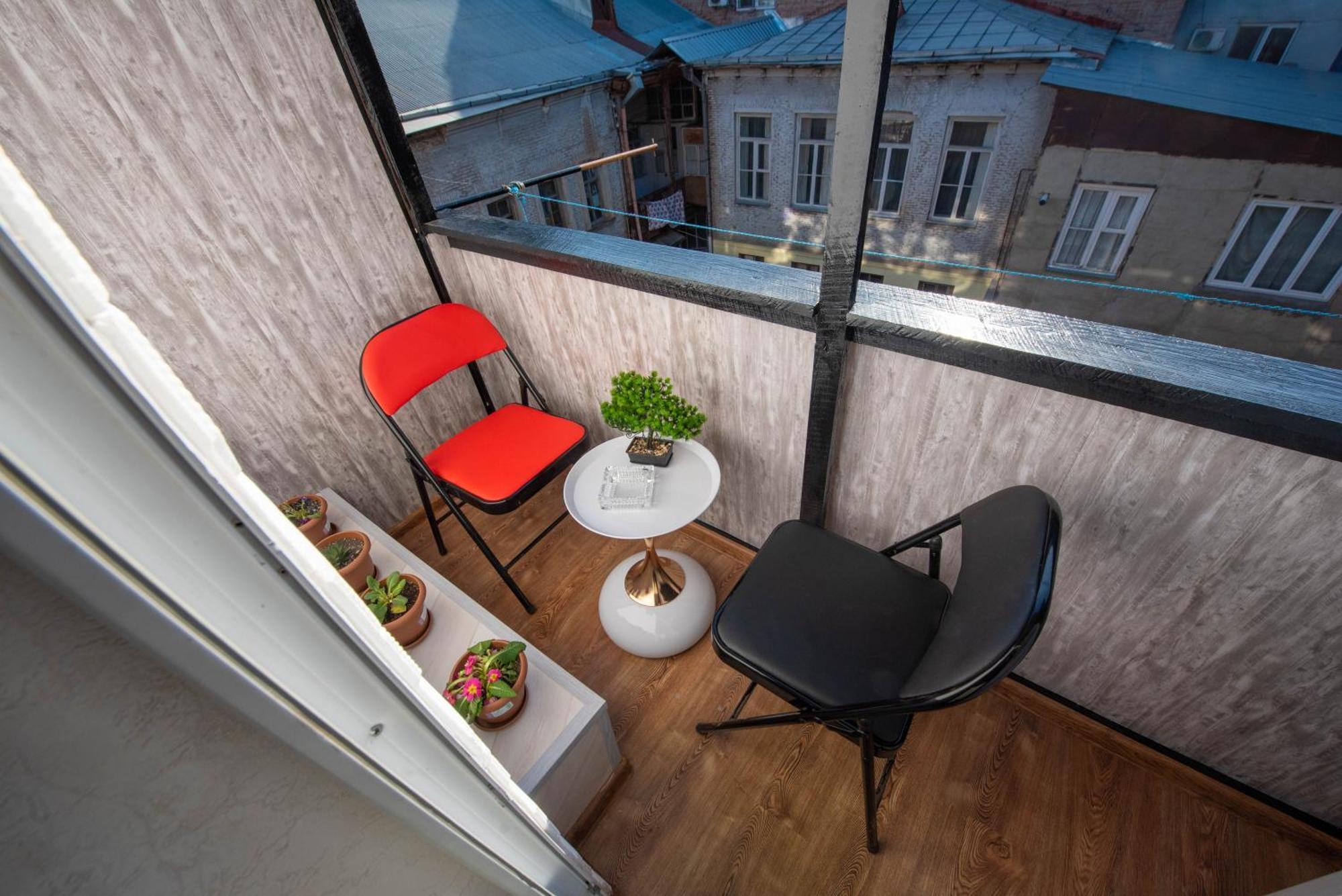 Apartment In Old Тбилиси Екстериор снимка